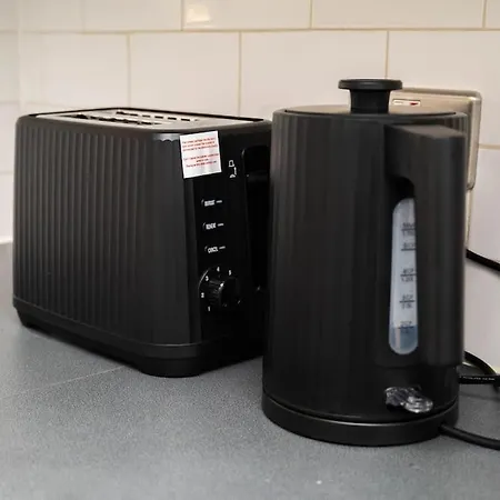 Apartment Modern Centre Two Bedroom & Netflix & Wifi *