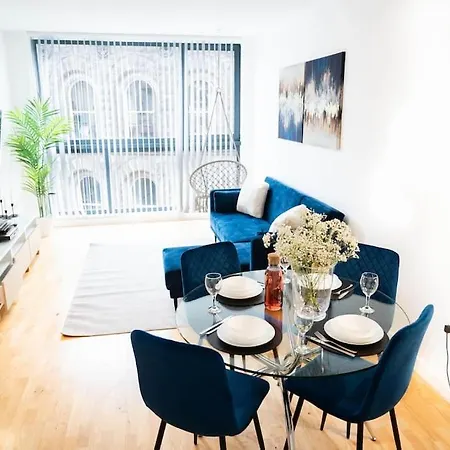 Апартаменты Modern City Centre 2 Bedroom Suite Лидс