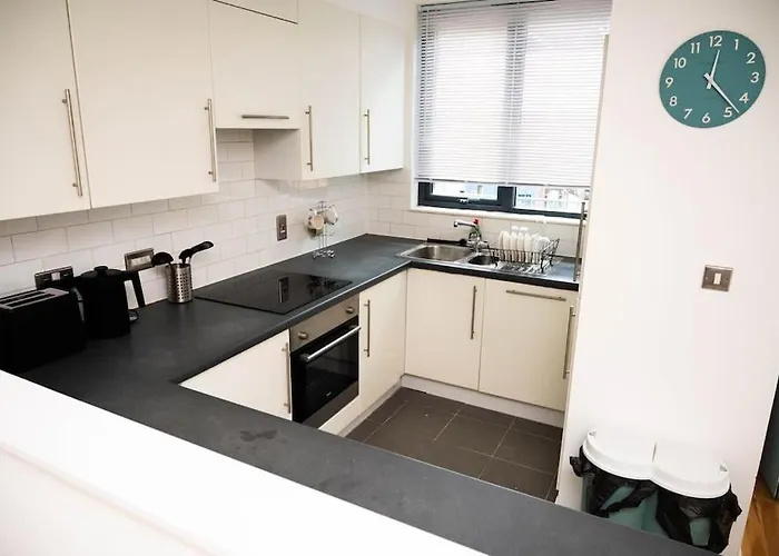 Modern Centre 2 Bedroom