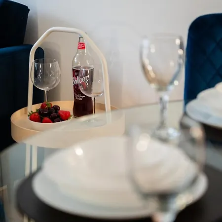 Luxury Centre 2 Bedroom And Netflix Appartement